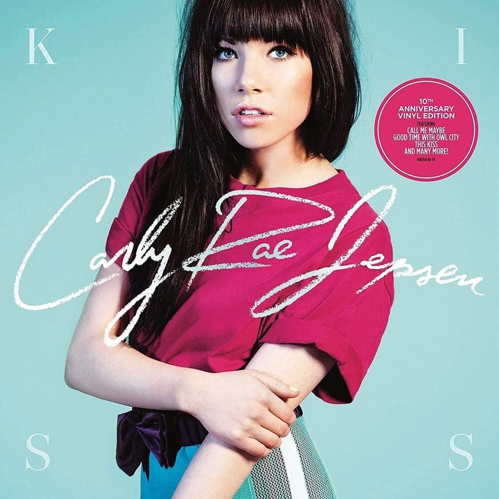 Carly Rae Jepsen – Kiss
