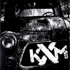 KXM – S/T